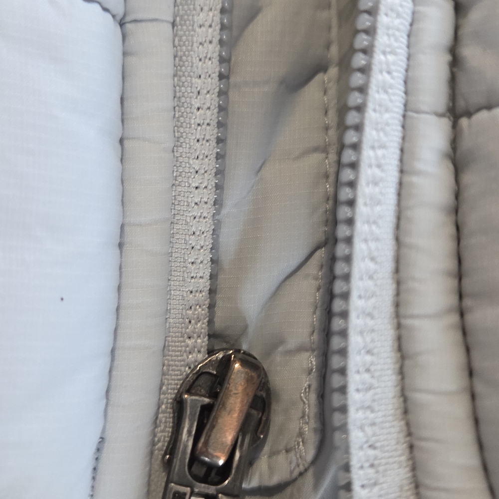 Under Armour Women's Light Blue Ski Jacket - Picture 7 of 8